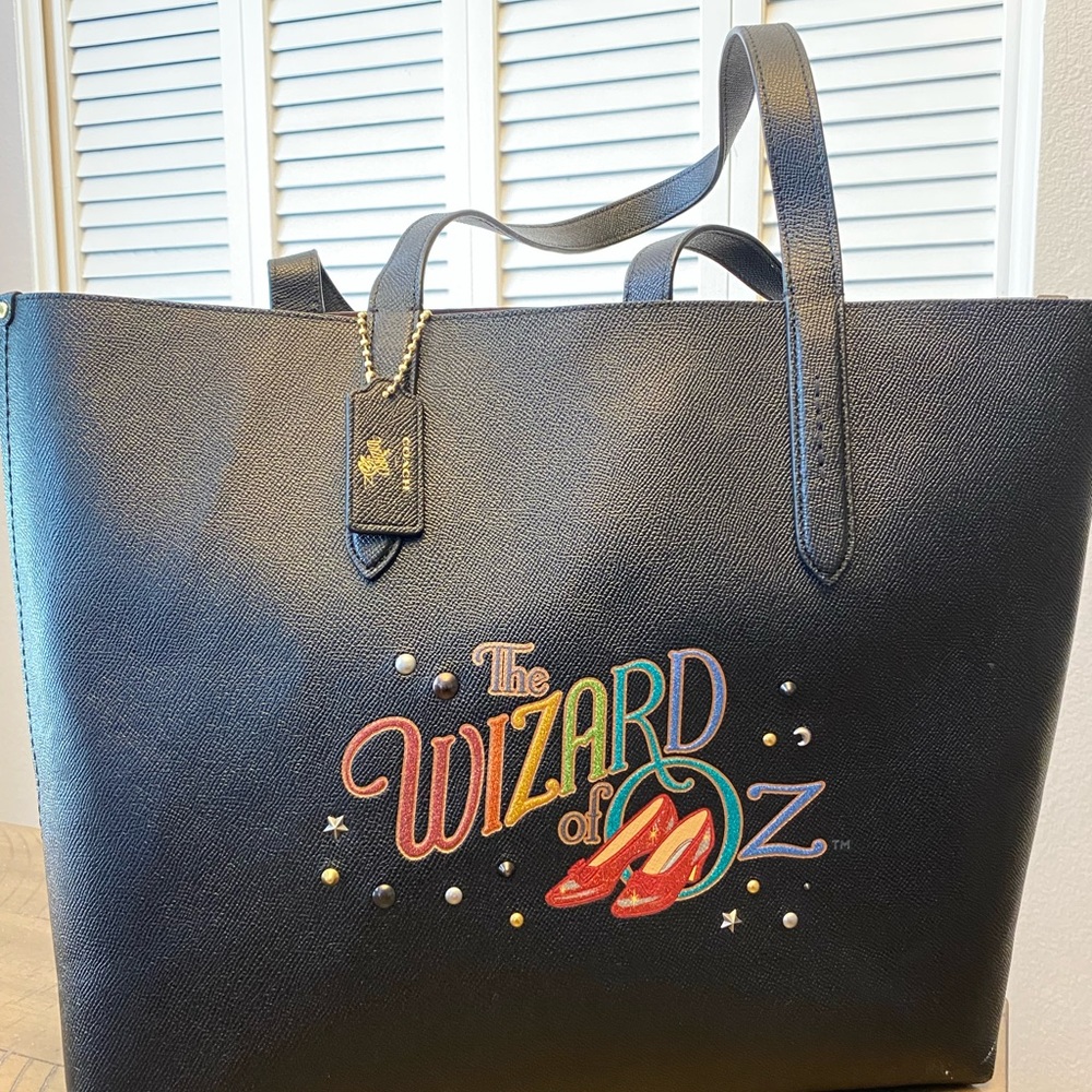 Coach Wizard of Oz Tote Cross Grain Leather with Coach Tag and Wand Charm - Picture 1 of 4